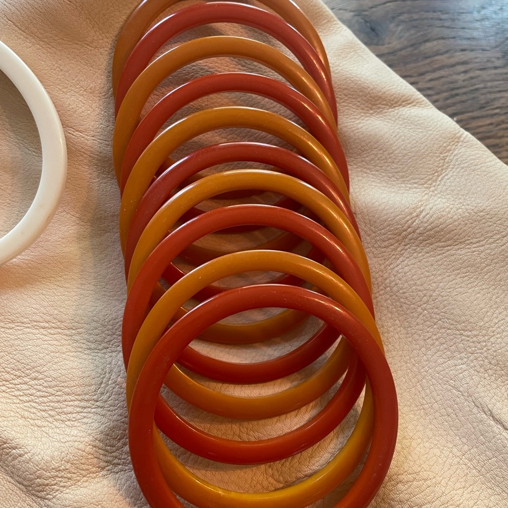 MCM Multi-Color Bakelite Bangle Set - Picture 5 of 7